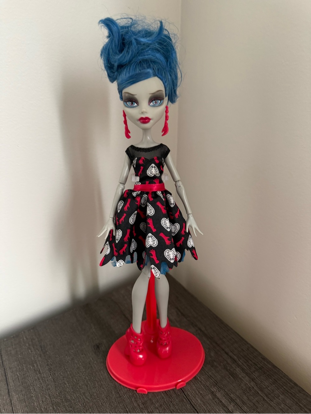 G1 Monster High Love's Not Dead Ghoulia Yelps Doll